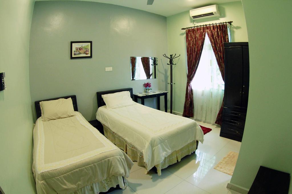 Twin Castle Homestay Kuala Pilah Exterior foto